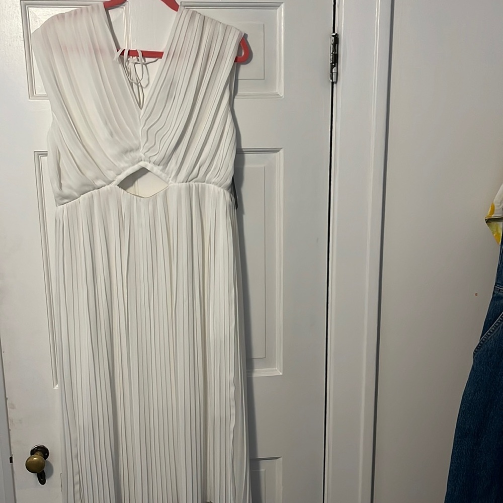 WHITE GREEK GODDESS STYLE DRESS